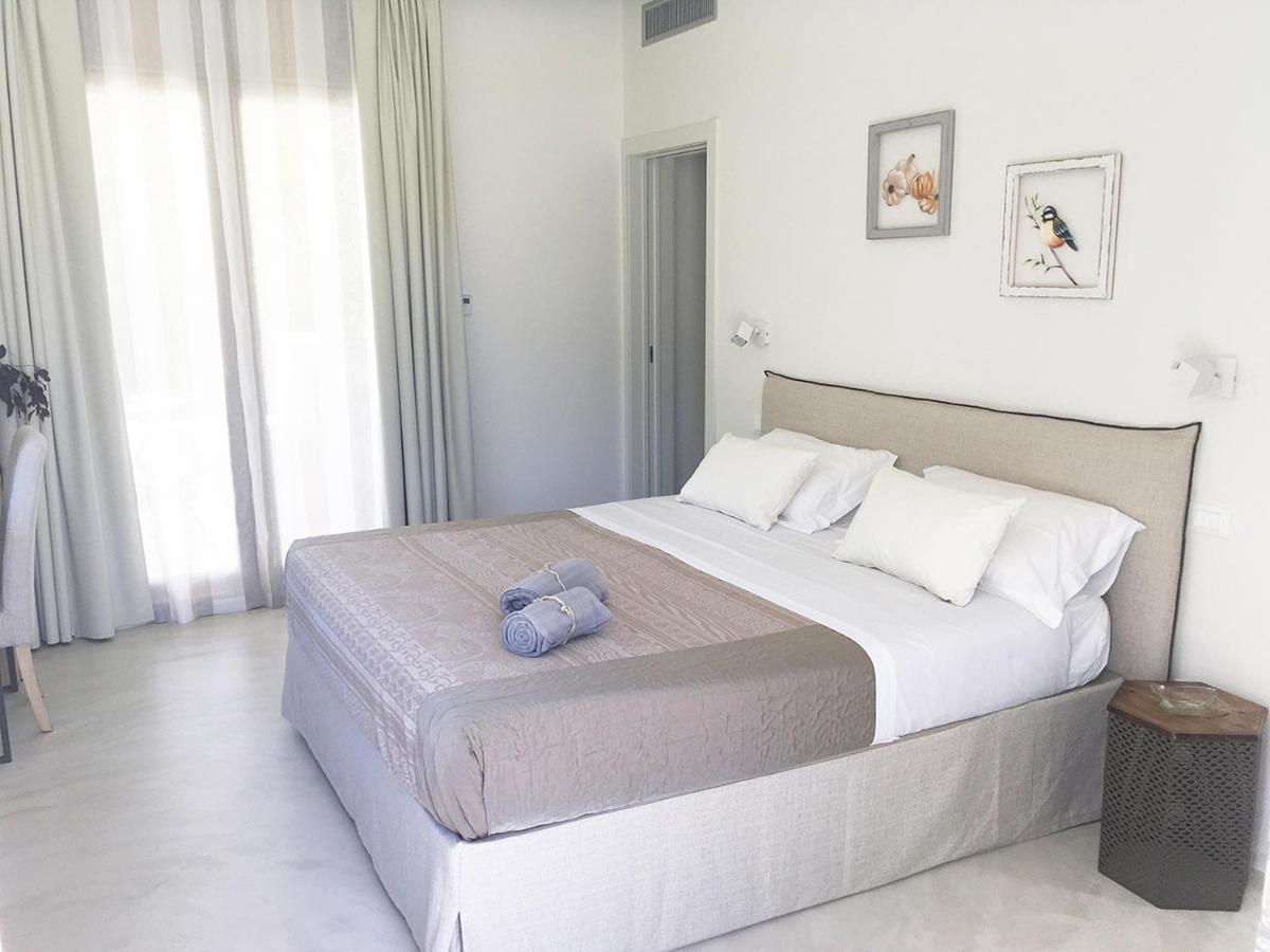 Tenuta Donnanna Agriturismo&Glamping Галатоне Екстериор снимка