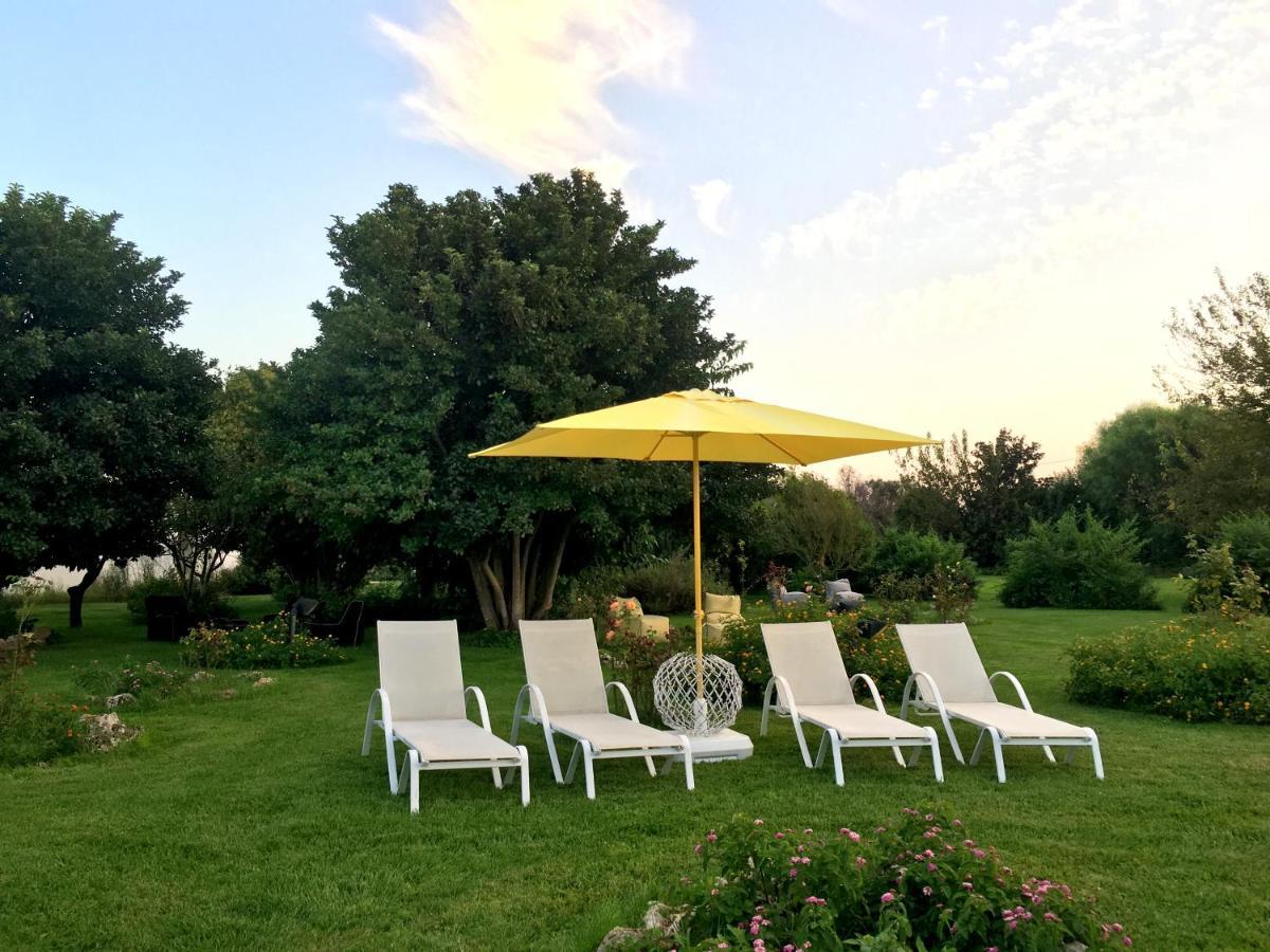 Tenuta Donnanna Agriturismo&Glamping Галатоне Екстериор снимка