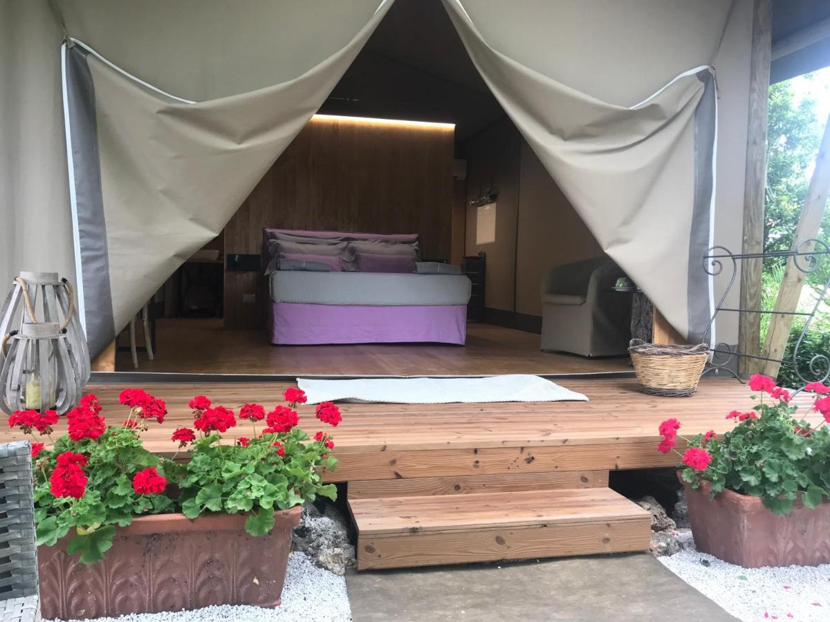 Tenuta Donnanna Agriturismo&Glamping Галатоне Екстериор снимка
