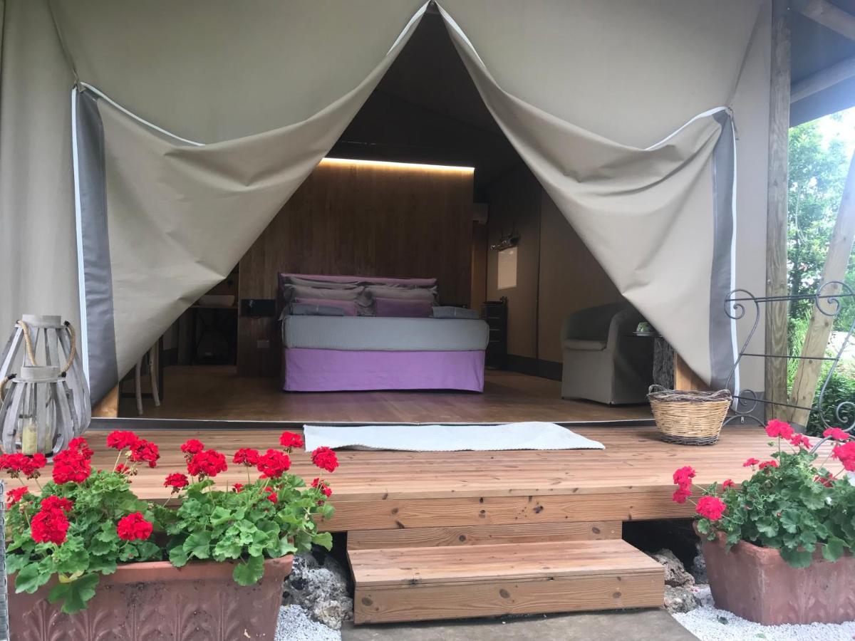 Tenuta Donnanna Agriturismo&Glamping Галатоне Екстериор снимка